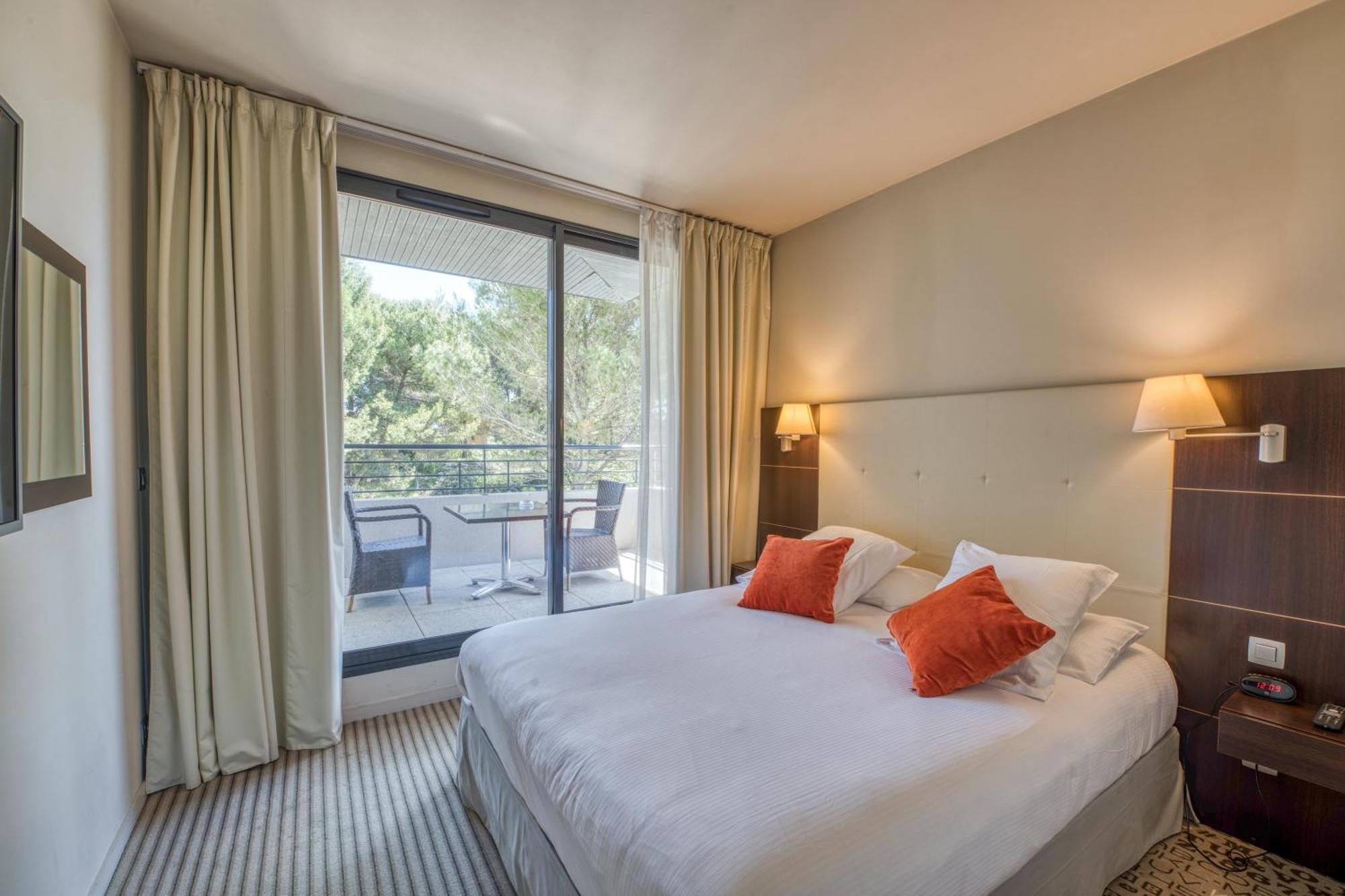 Mercure Aix-En-Provence La Duranne Gare Tgv Zewnętrze zdjęcie
