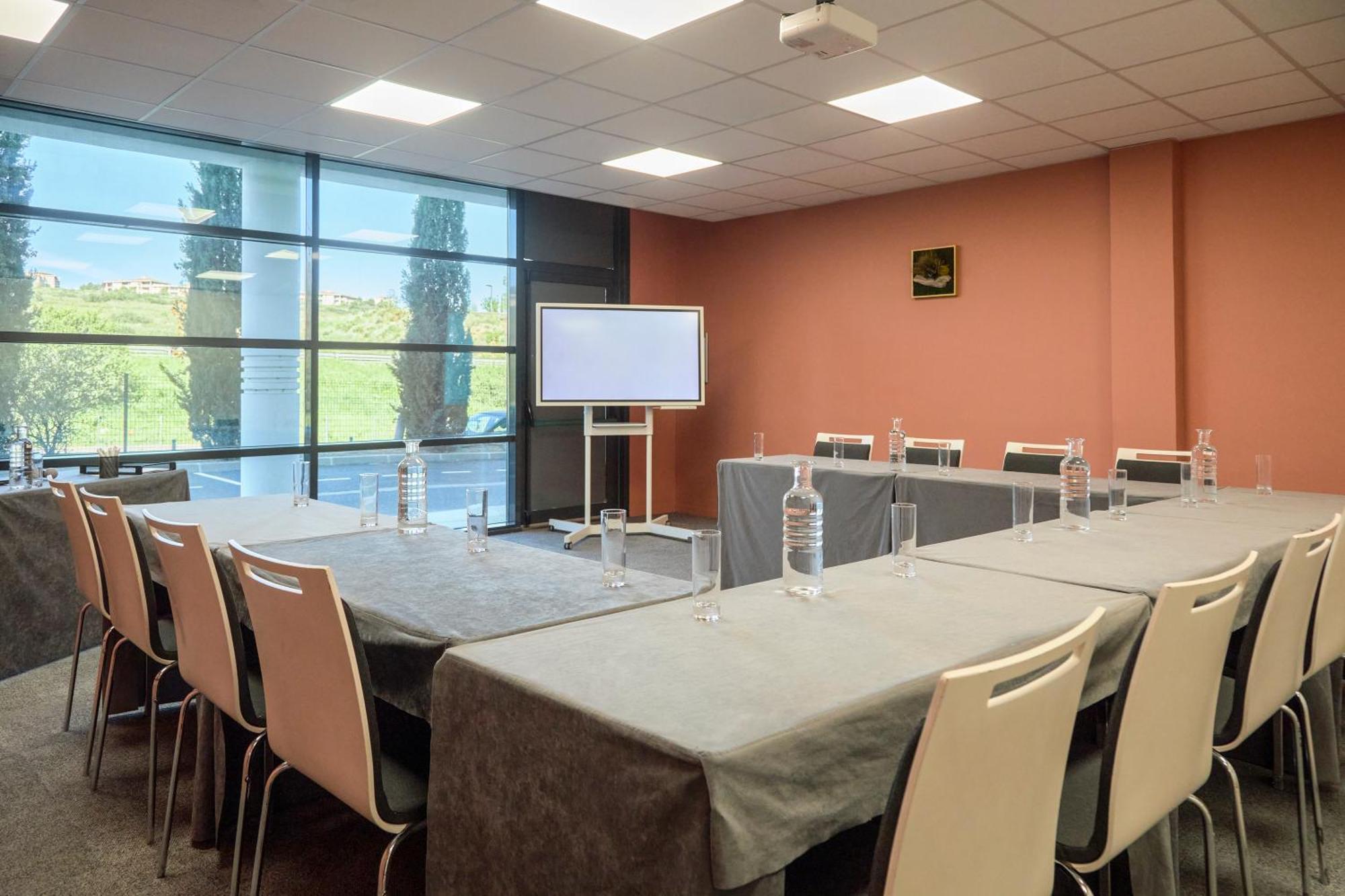 Mercure Aix-En-Provence La Duranne Gare Tgv Zewnętrze zdjęcie