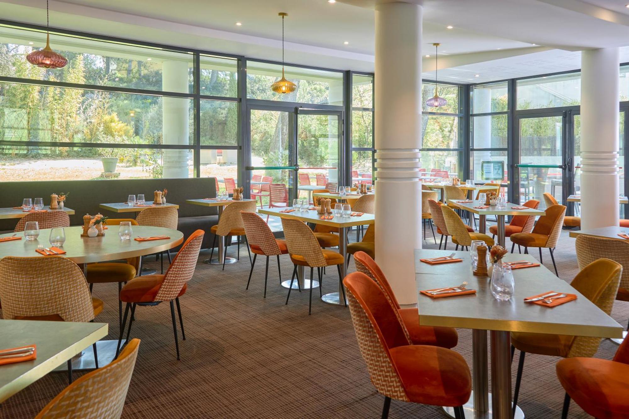 Mercure Aix-En-Provence La Duranne Gare Tgv Zewnętrze zdjęcie